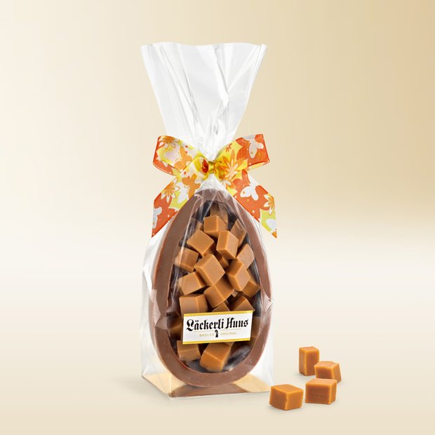 Milk chocolate Easter egg and caramels 180g
